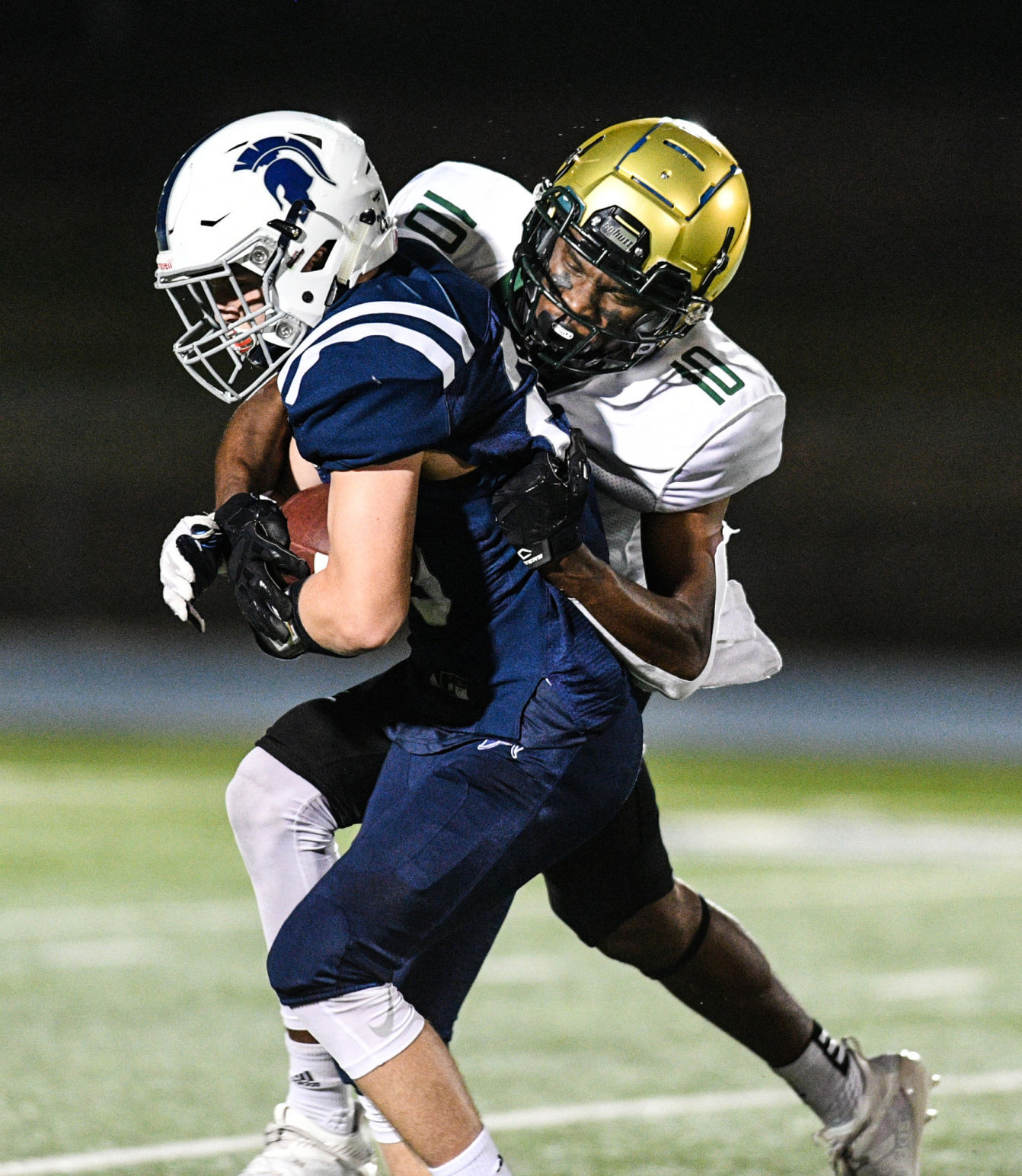 110620-qc-spt-icw-pv-football-015